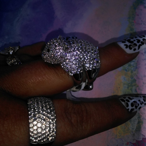 White Zircon Gemstone Encrusted Polar Bear 3-D Ring Victoria Wieck - Picture 7 of 17